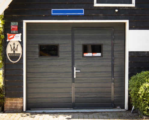 Op maat gemaakte sectionaal garagedeuren van Nauta Deurenservice: vakmanschap in elke deur